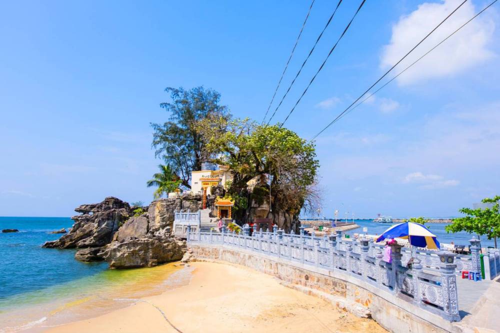 Tempio Roccioso Dinh Cau